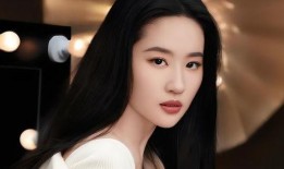 任嘉伦刘亦菲最新爆料,甜蜜互动引期待，合作新剧幕后故事曝光